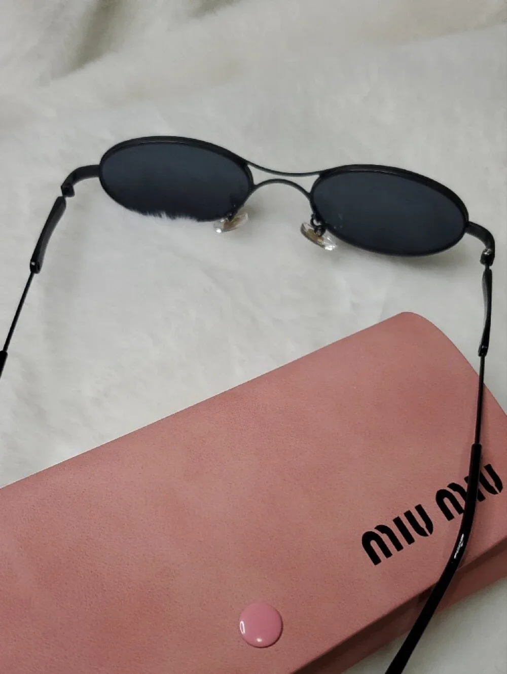 CC Boutique miu oval